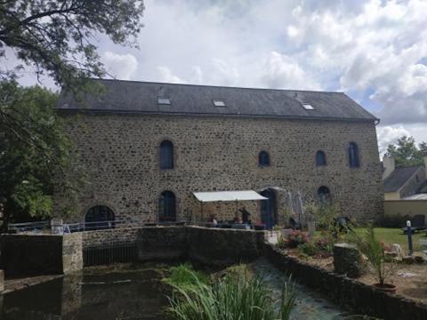 Montsûrs Le Moulin De Meral מראה חיצוני תמונה